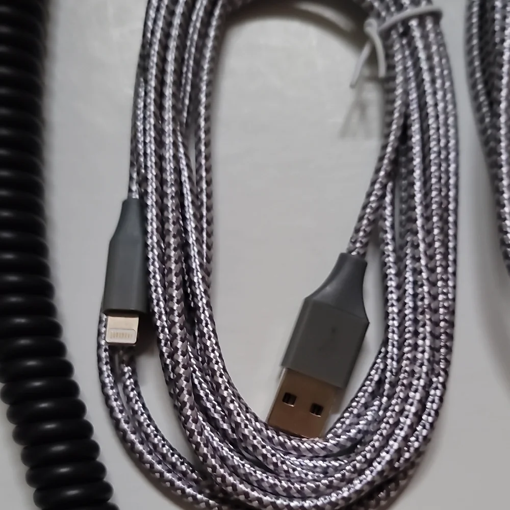 Universal Charging Cable Set - Black and White